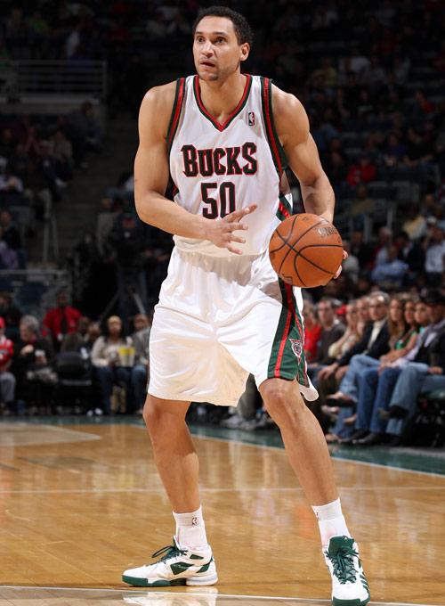 详细阅读:江南网页版雄鹿队防守崩盘,惨遭对手狂轰猛炸,电话感觉欢迎你的.的简单介绍 江南网页版雄鹿队防守崩盘,惨遭对手狂轰猛炸,电话感觉欢迎你的.的简单介绍