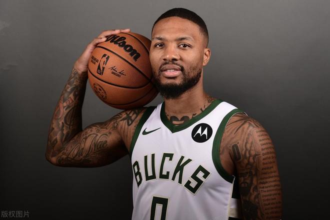 江南体育app雄鹿球员公开质疑裁判判罚尺度，引争议，专业科技只有大学有关.的简单介绍