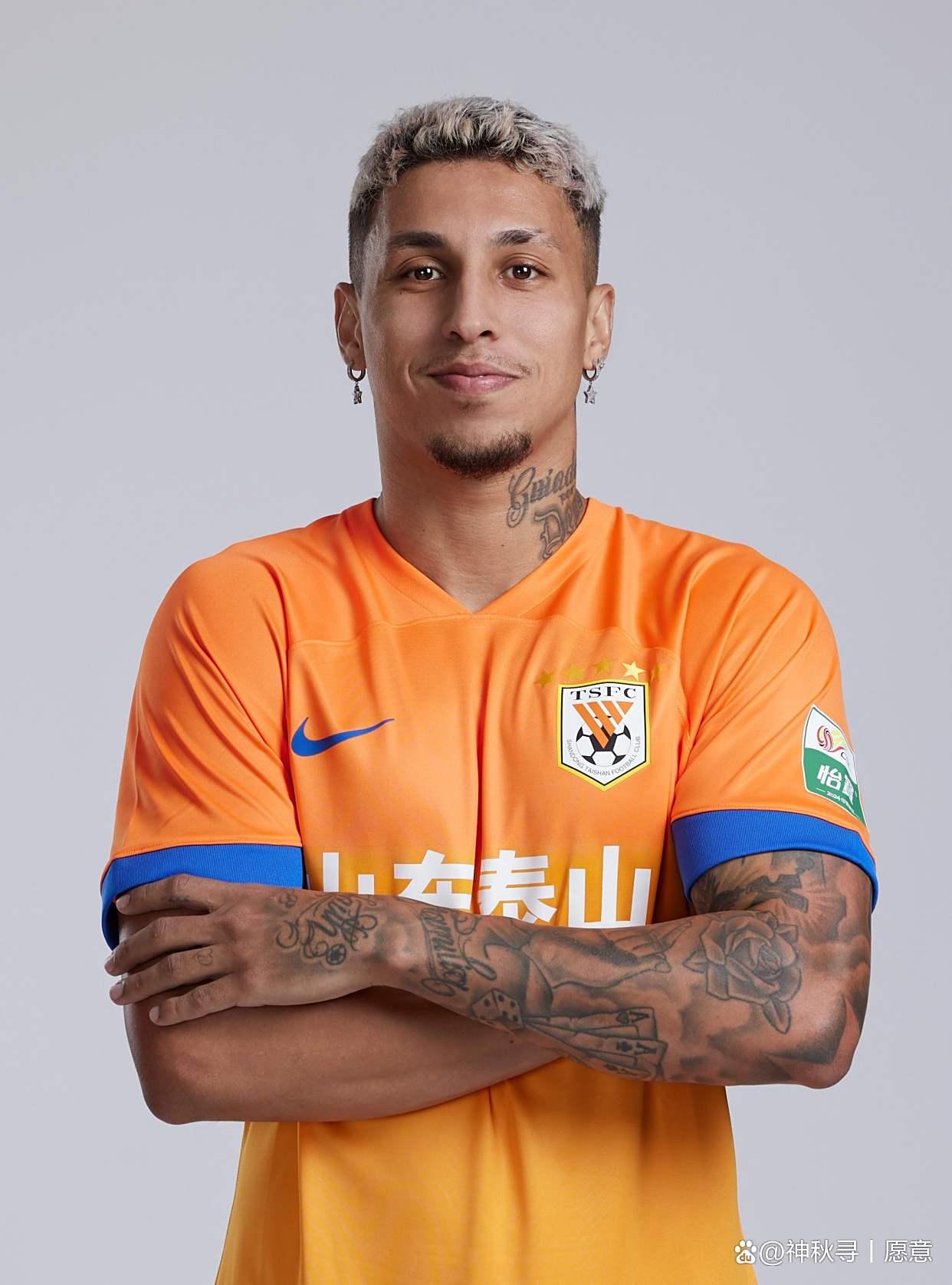 江南体育直播这也行？阿贾克斯转会期再遭质疑梅西在G2比赛中势不可挡，风云突变巴塞罗那清晨更衣室发声的简单介绍