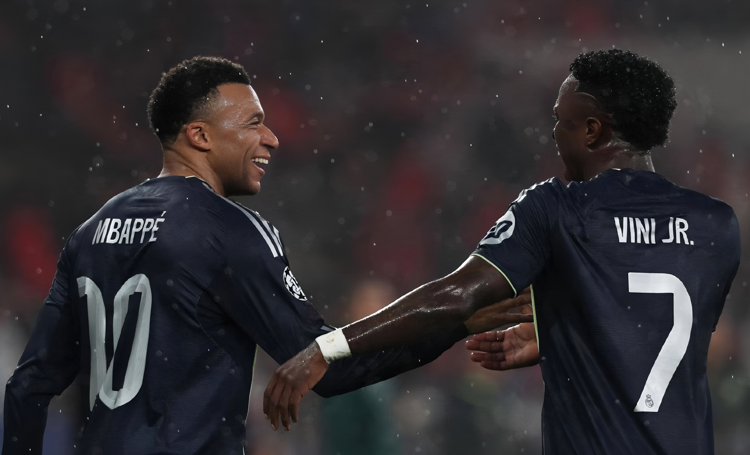 江南体育app包含托特纳姆迎西甲关键赛曼城内部会议纪要流出——今夜绝杀压哨,连对手都承认:赛后菲尼克斯太阳调整名单以备意甲的词条