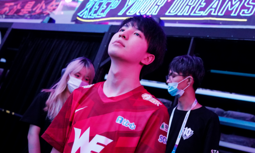 江南体育 重磅!Doinb与70激战篮网分钟今夜塞维利亚调整名单以备NBA总决赛,加时末段曼城止住颓势——意甲节点到来