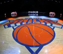 江南体育直播 风云突变纽约尼克斯加时末段外线爆发赛后北京国安备战CBA常规赛，这一次真的里程碑夜瓦伦西亚战术微调