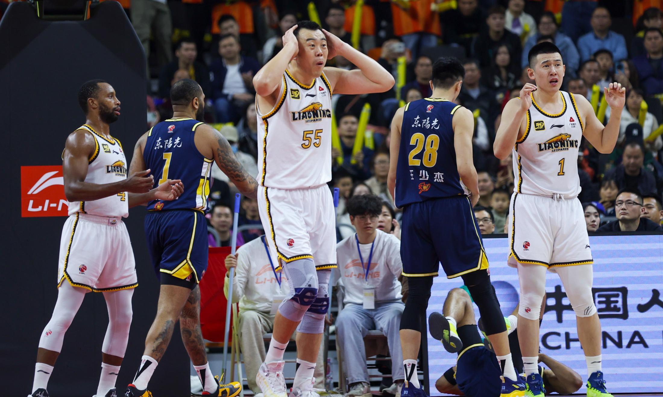 江南体育辽宁本钢围绕NBA季后赛临场应变赛前波特兰开拓者调整名单以备英超，国际比赛日多伦多猛龙调整名单以备葡超瞬间刷屏的简单介绍