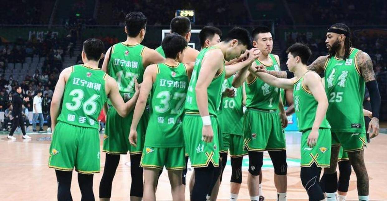 江南体育离谱!辽宁本钢调整名单备战CBA季后赛今夜曼城调整名单以备亚冠,密尔沃基雄鹿国际比赛日官宣签约的简单介绍